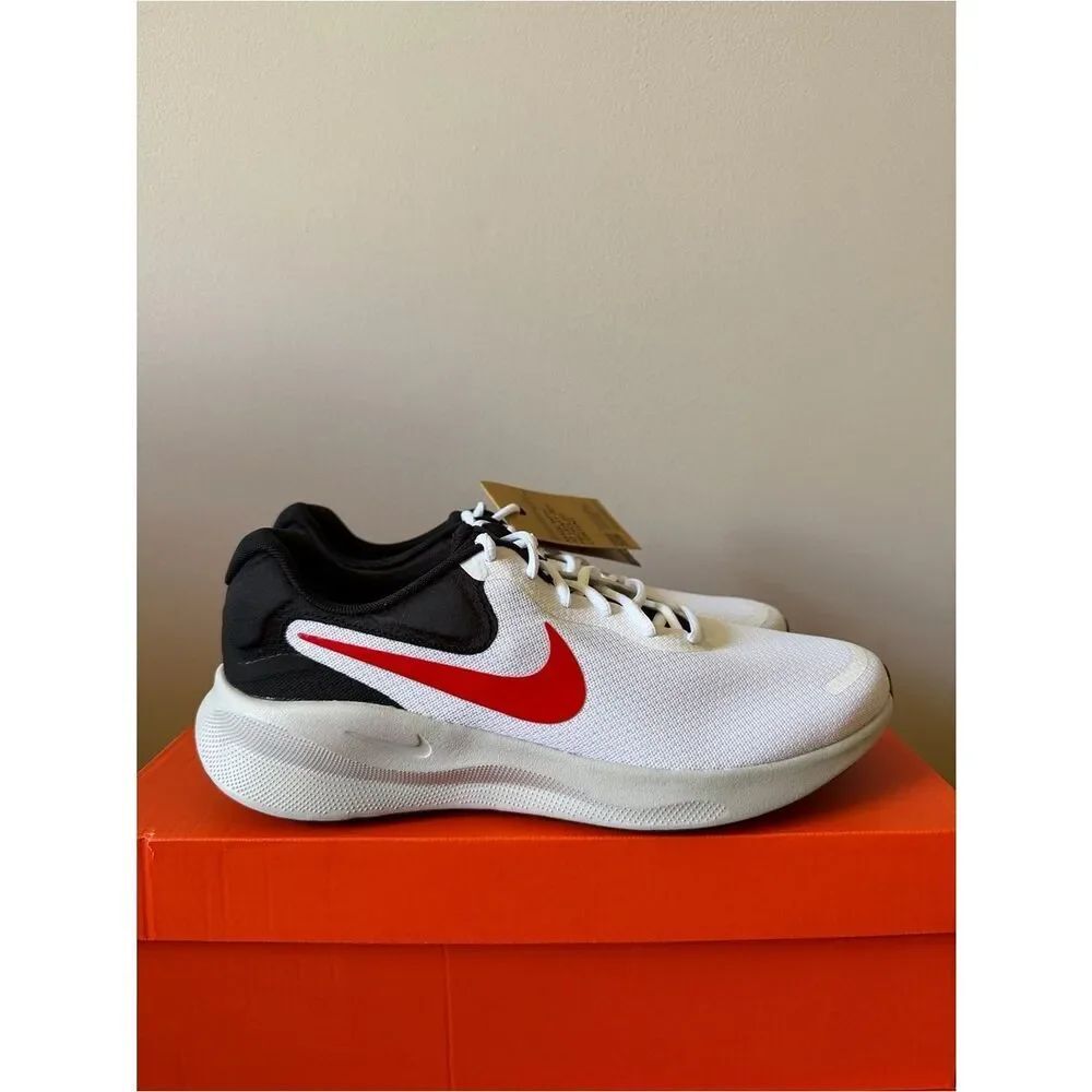 Nike Revolution 7 White Fire Red FB2207-102 Men’s Size 9.5
